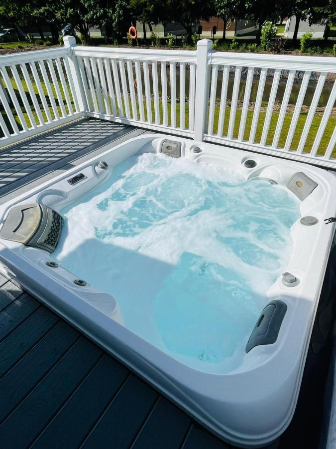 Wentbridge With Hot Tub * York