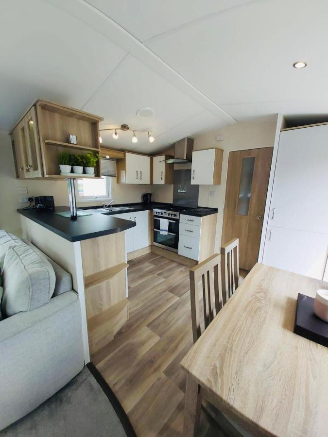 Wentbridge With Hot Tub Holiday home *